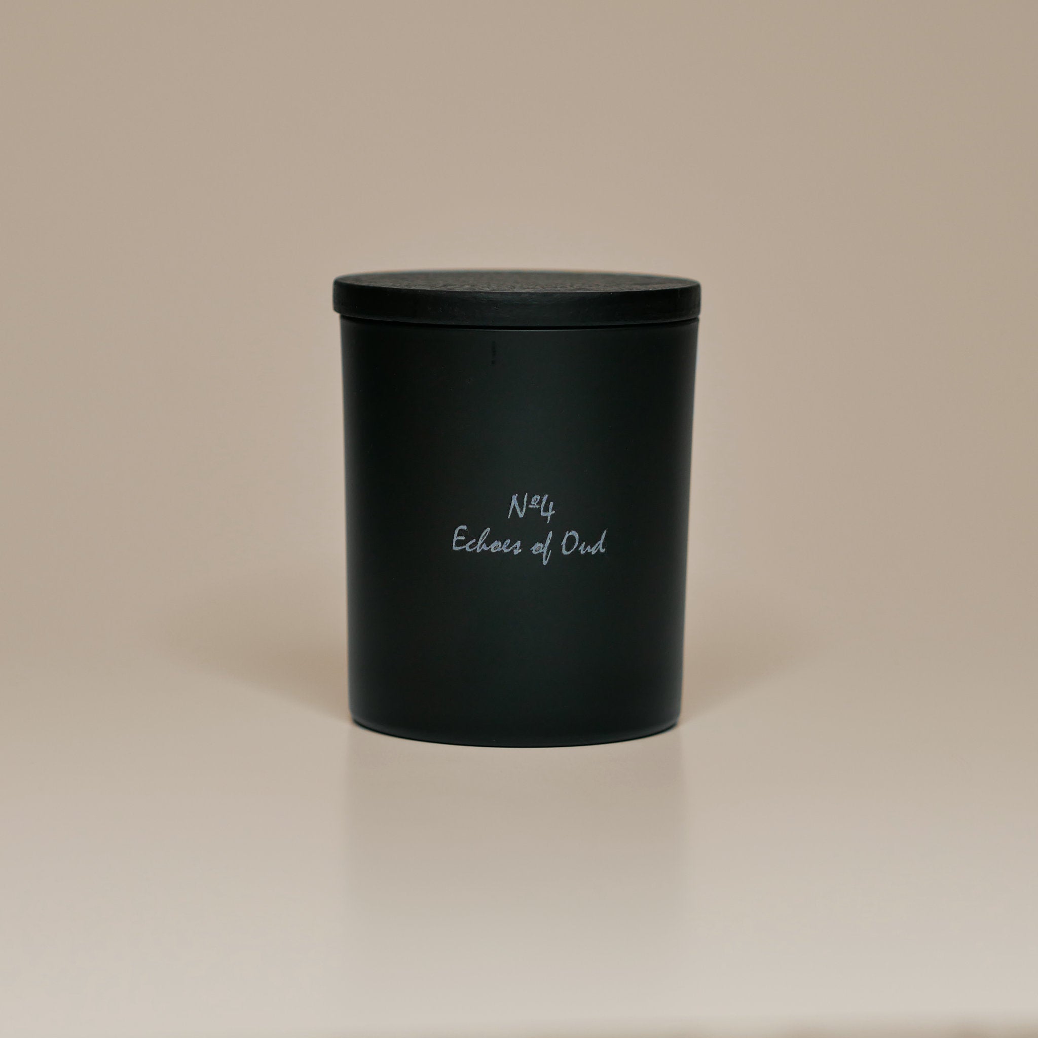 Nº4 Echoes of Oud - Signature Candle